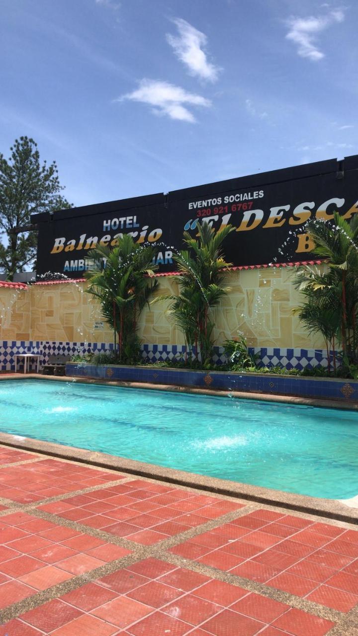 Hotel Y Balneario El Descanso ビリャビセンシオ エクステリア 写真